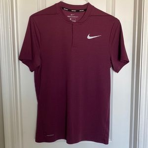Bordeaux Nike Aeroreact Blade Collar Golf Shirt
